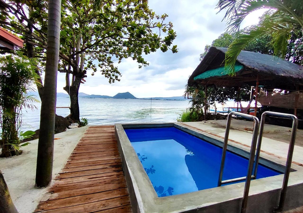 Leynes Taal Lake Resort And Hostel Tanauan  Exteriör bild